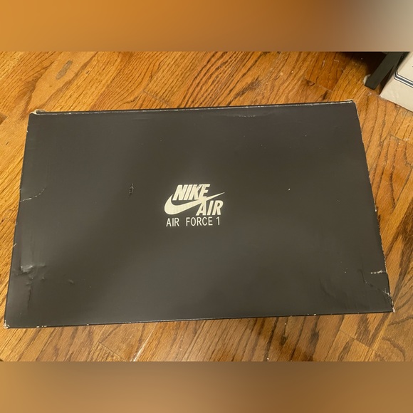 ✨ New In Box ✨ Nike Air Force 1 Hi Pink Shoes - Picture 6 of 6